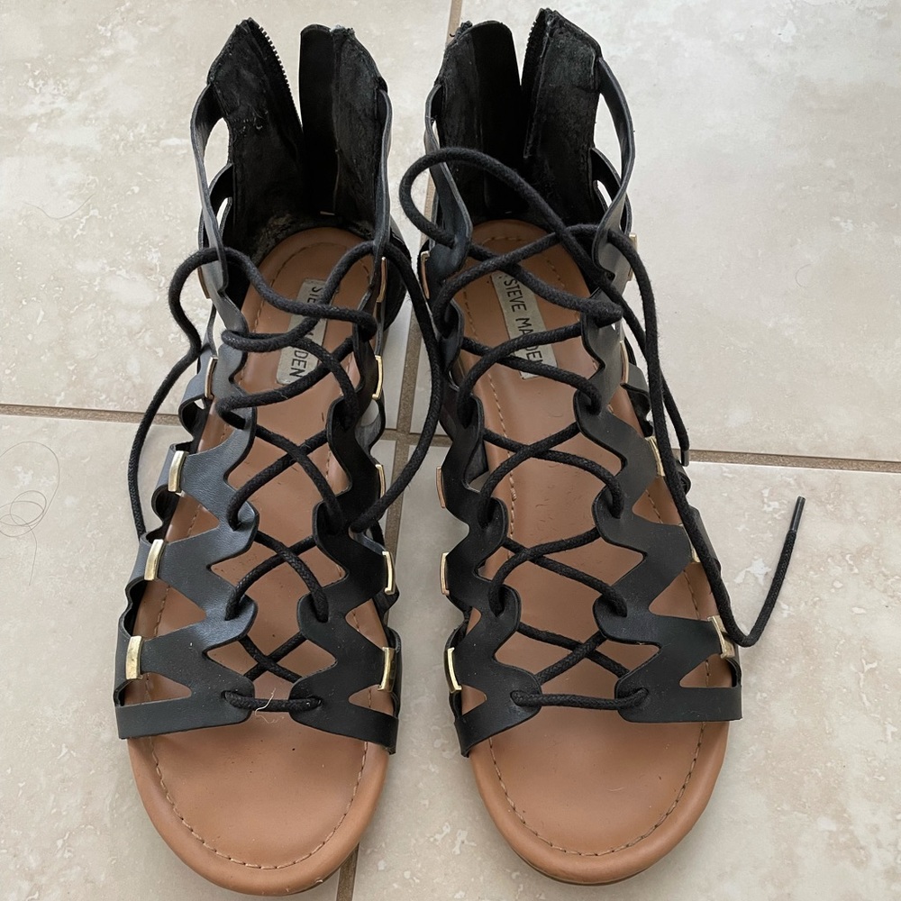 Steve Madden Gladiator Tie Sandals